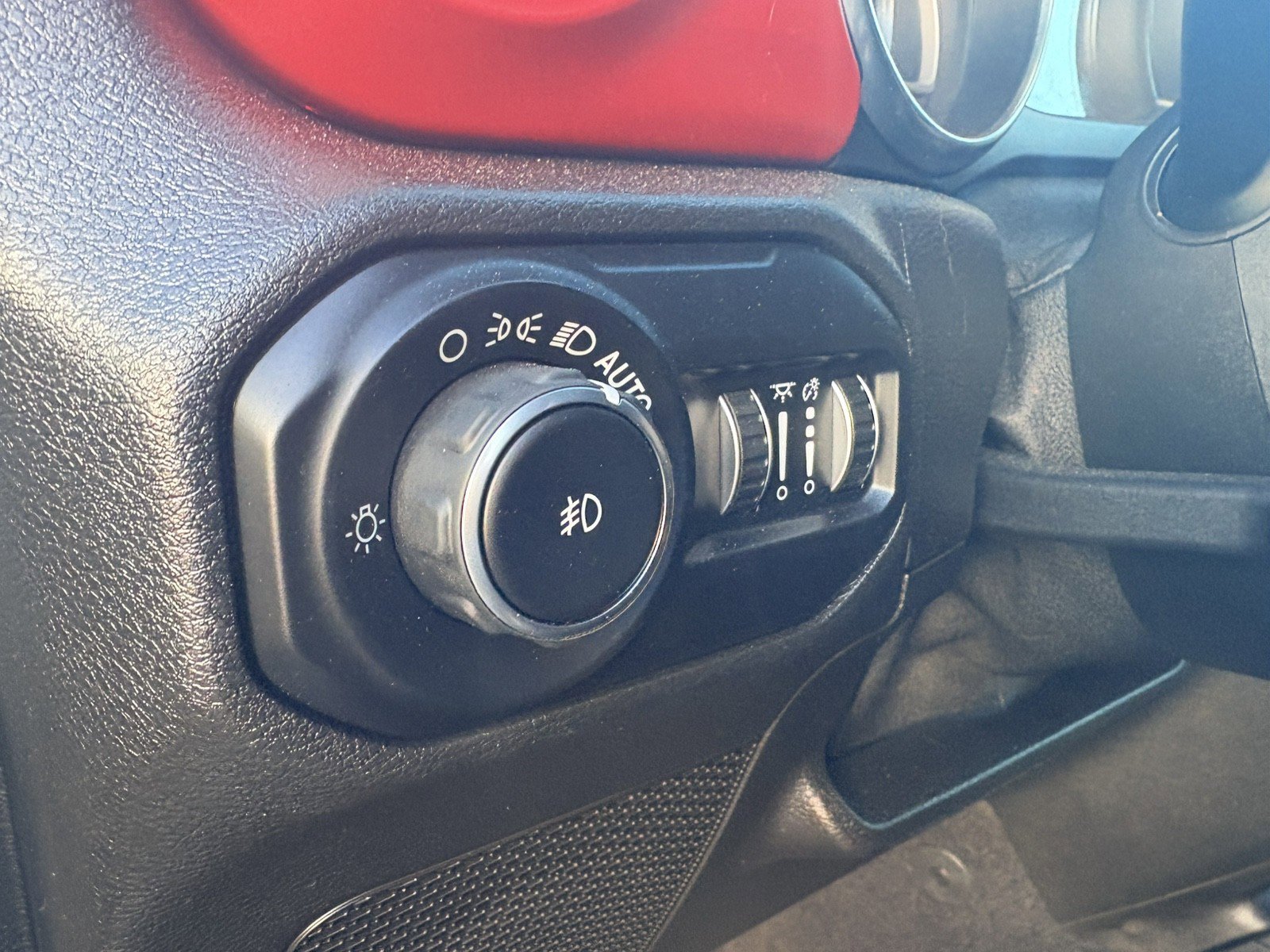 Used 2019 Jeep Wrangler Unlimited Rubicon image 14