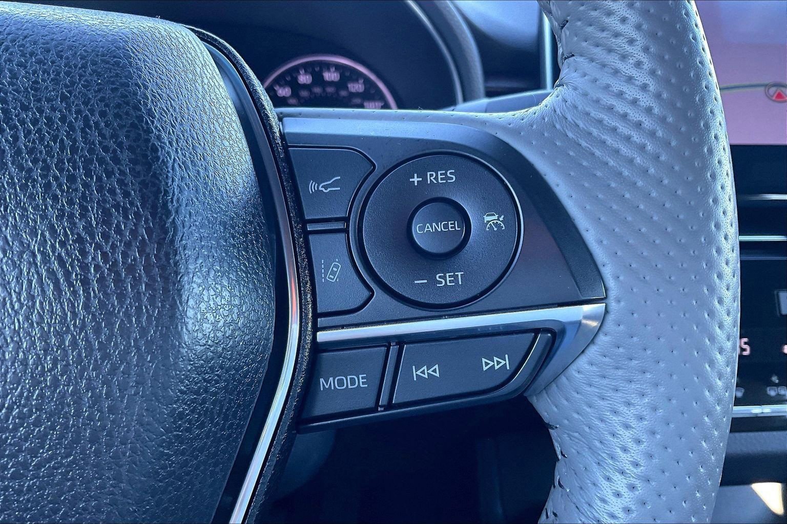 Used 2019 Toyota Avalon Limited w/ Advanced Safety Package image 22