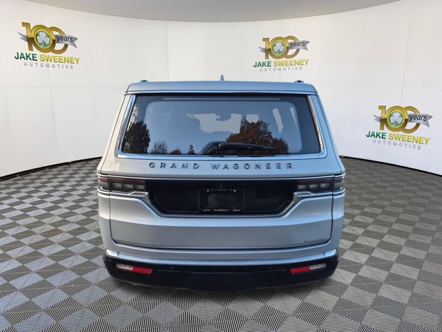 Used 2022 Jeep Grand Wagoneer Series III w/ Rear Seat Video Group 1 AWD/4WD image 9