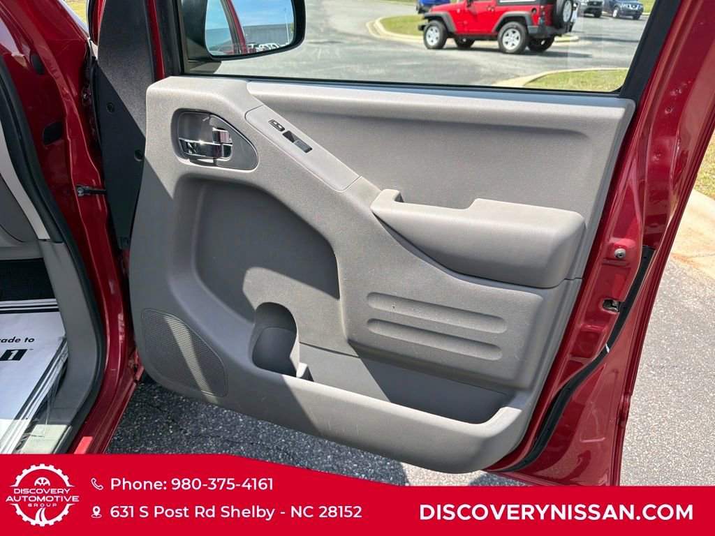 Certified 2021 Nissan Frontier SV image 36