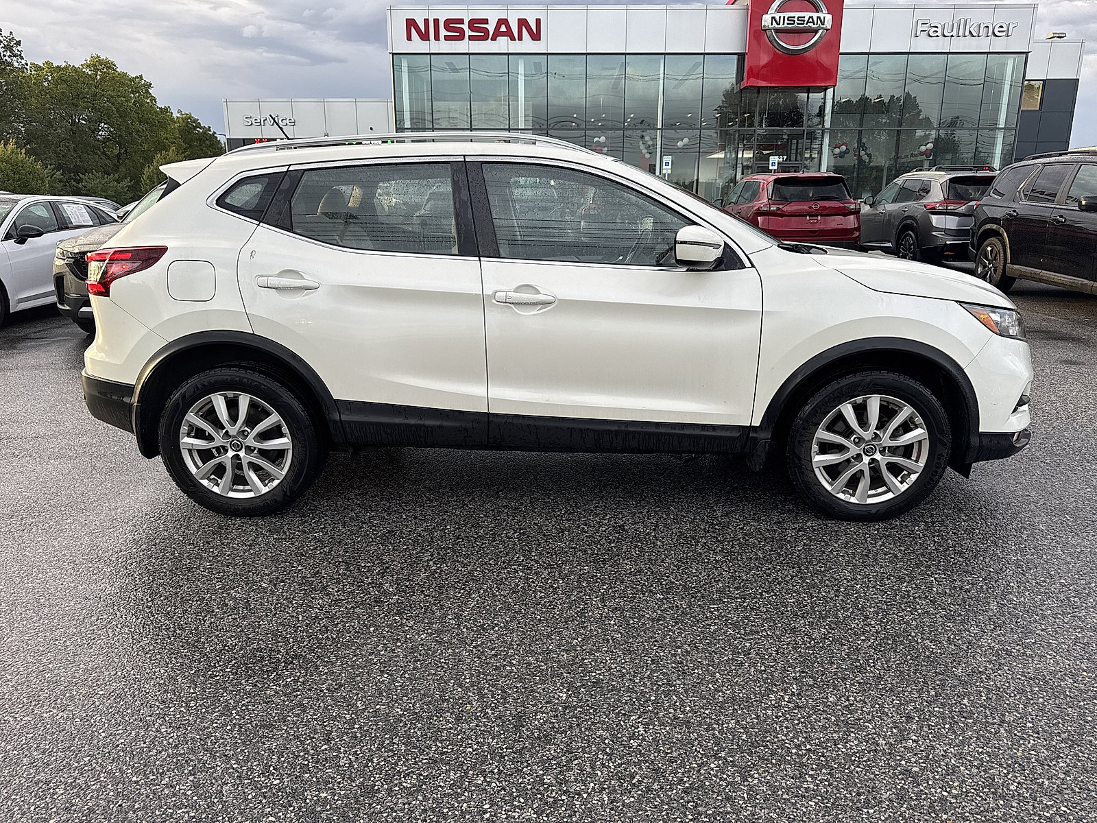 Used 2021 Nissan Rogue Sport SV AWD/4WD video 2