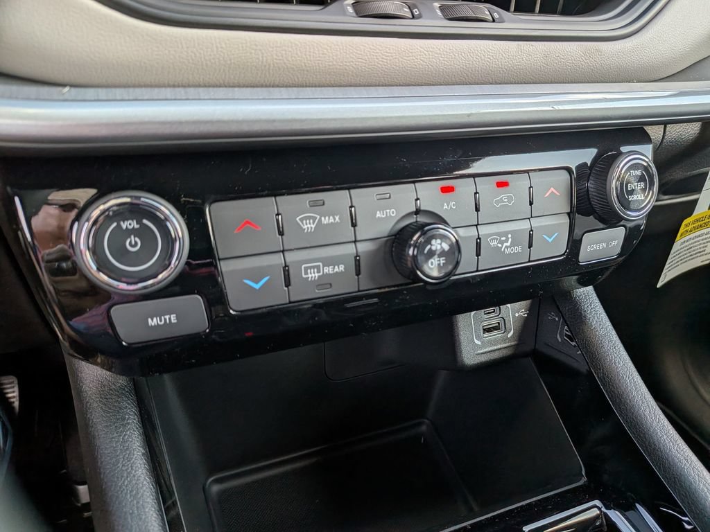 New 2026 Jeep Compass Limited AWD/4WD image 19