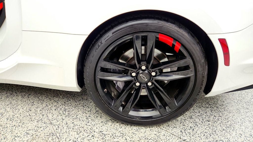 Used 2022 Chevrolet Camaro SS w/ Redline Edition RWD image 9
