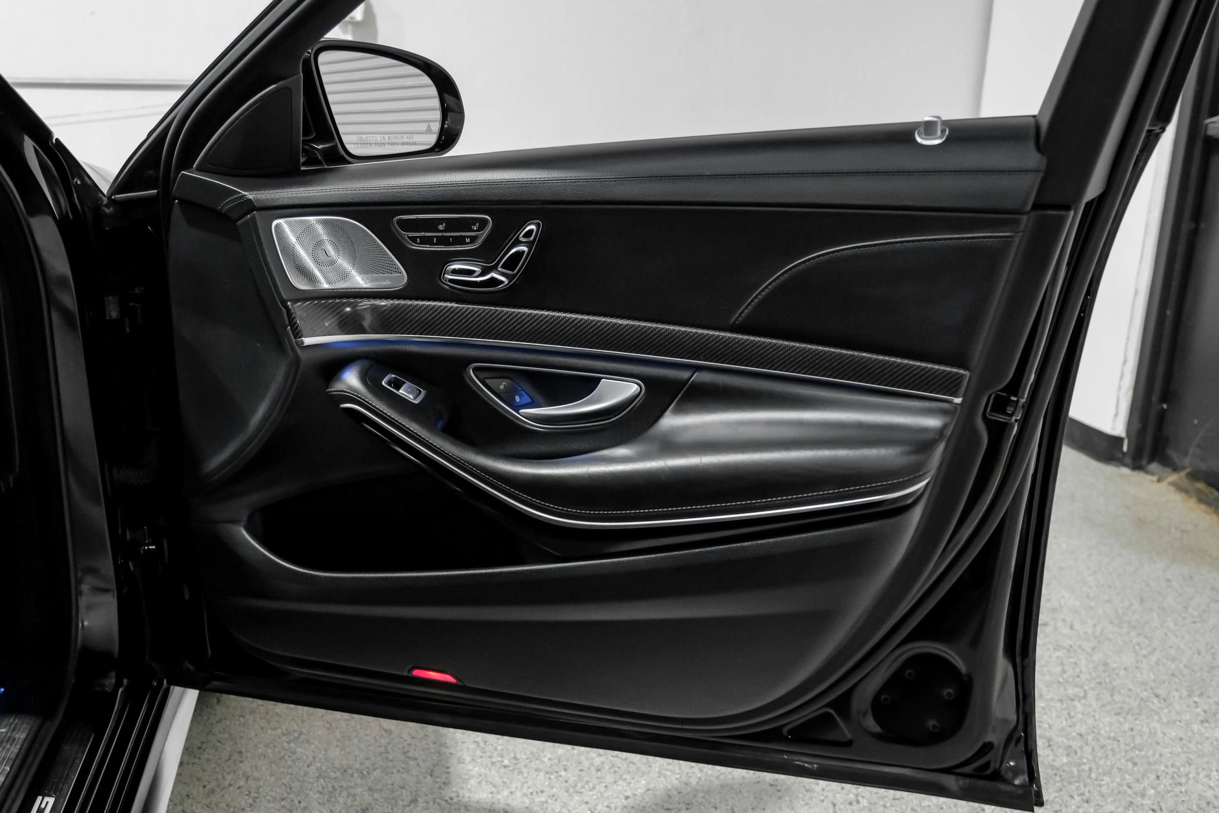 Used 2015 Mercedes-Benz S 63 AMG 4MATIC Sedan image 51