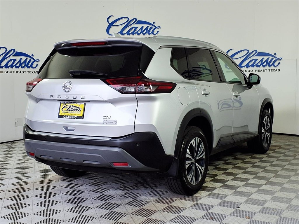 Used 2021 Nissan Rogue SV w/ Premium Package image 6