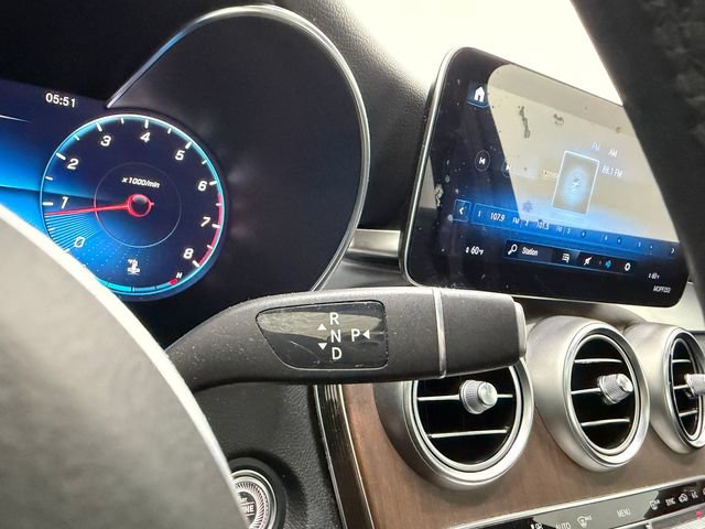 Used 2021 Mercedes-Benz GLC 300 image 27
