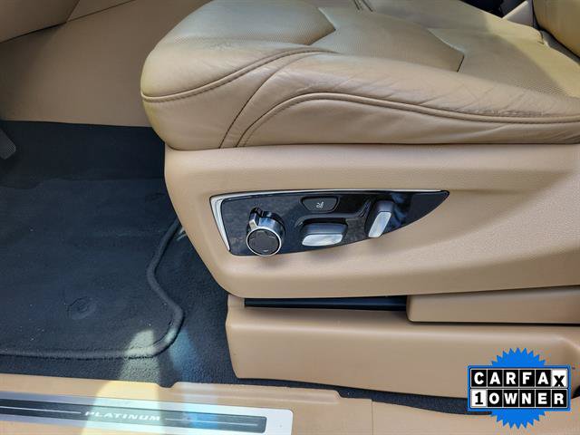 Used 2019 Cadillac Escalade Platinum RWD image 32