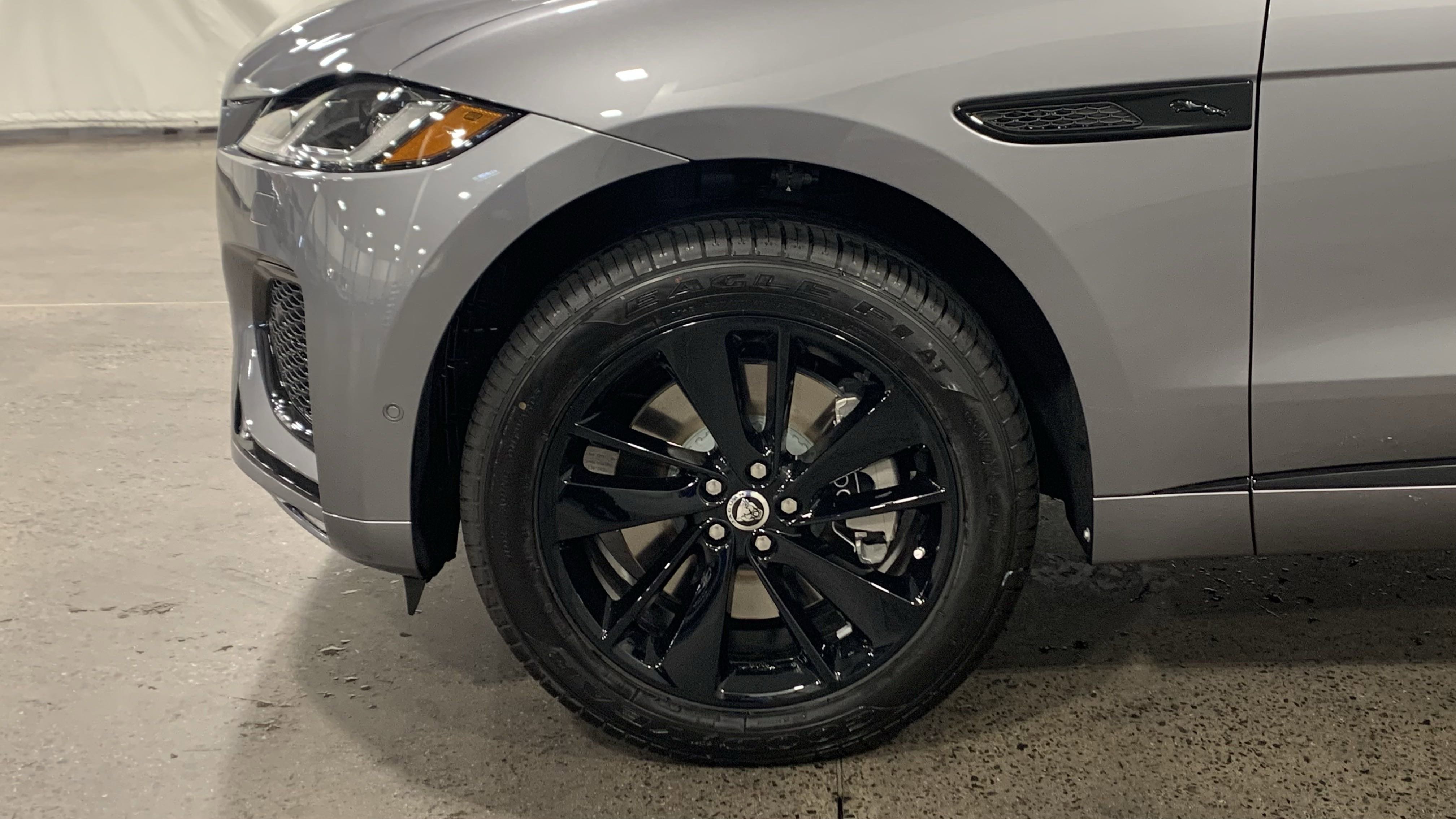 New 2026 Jaguar F-PACE R-Dynamic S image 10