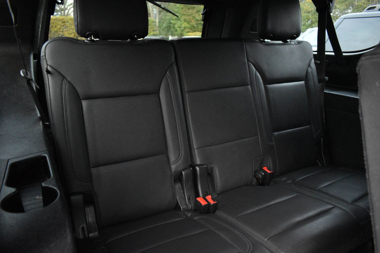 Used 2021 Chevrolet Suburban LT image 12