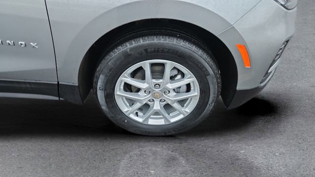 Used 2024 Chevrolet Equinox LS w/ LS Convenience Package image 18