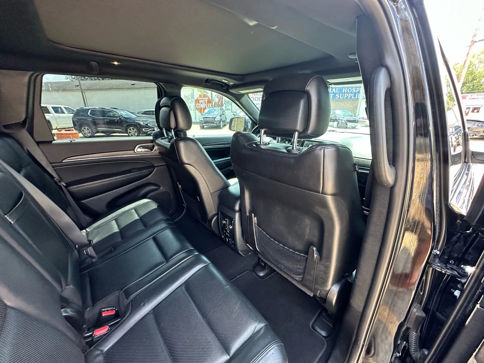 Used 2019 Jeep Grand Cherokee Limited w/ Luxury Group II image 26