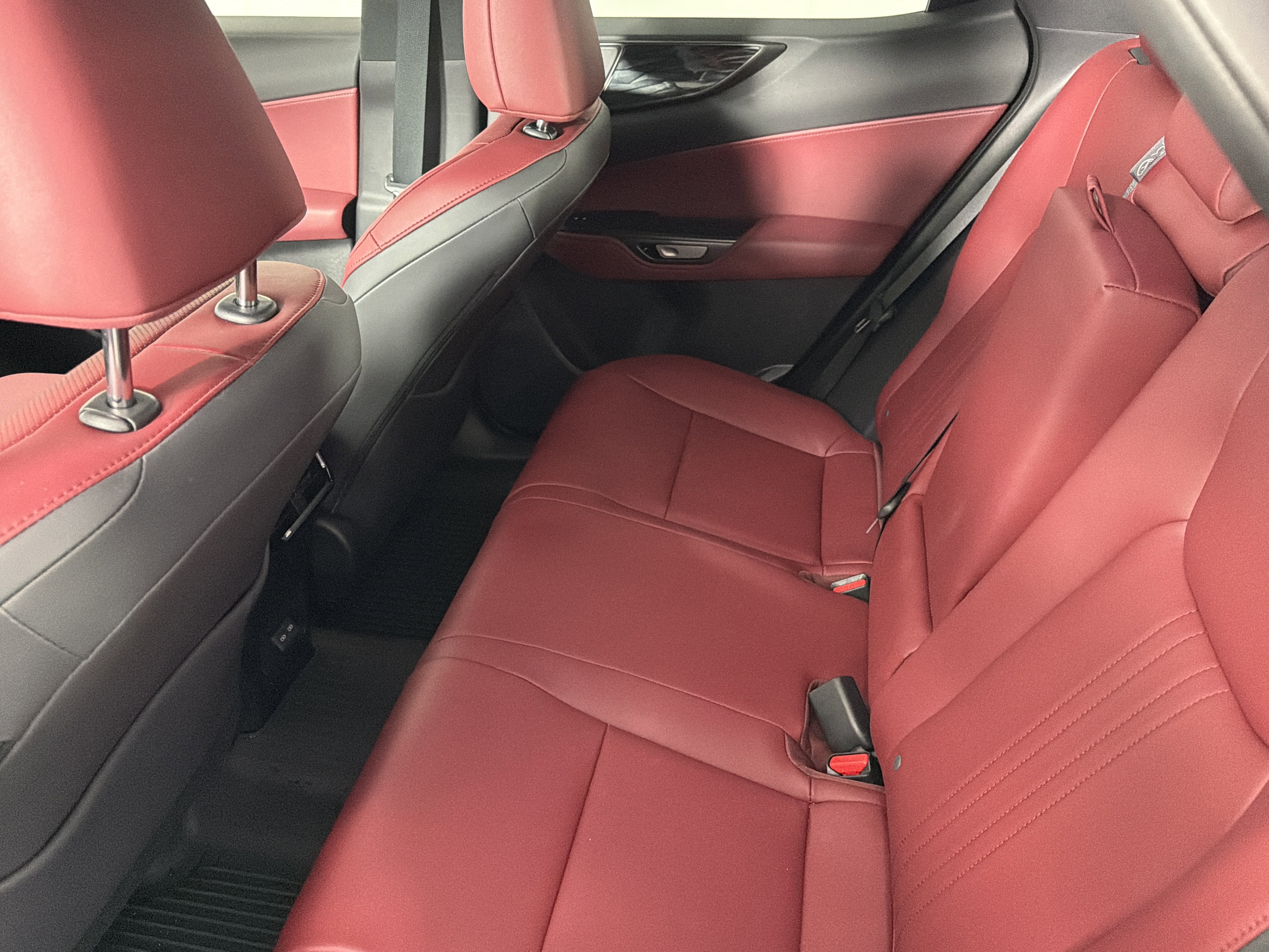 Used 2025 Lexus NX 350h AWD w/ Accessory Package (2T) image 22