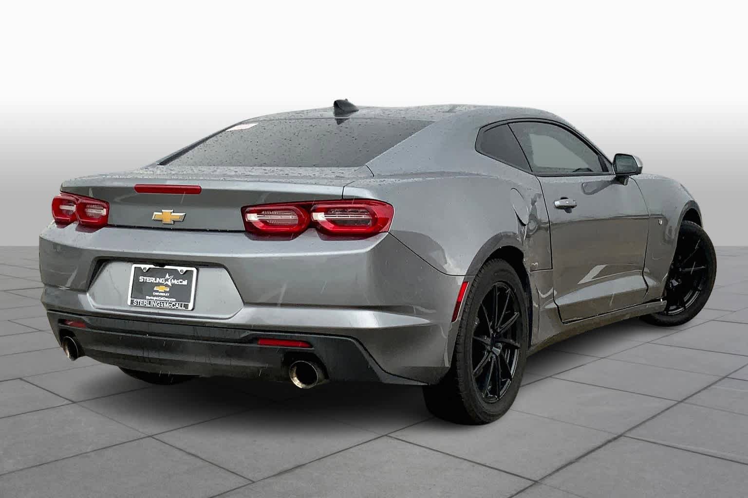 Used 2019 Chevrolet Camaro LT w/ Technology Package RWD image 11