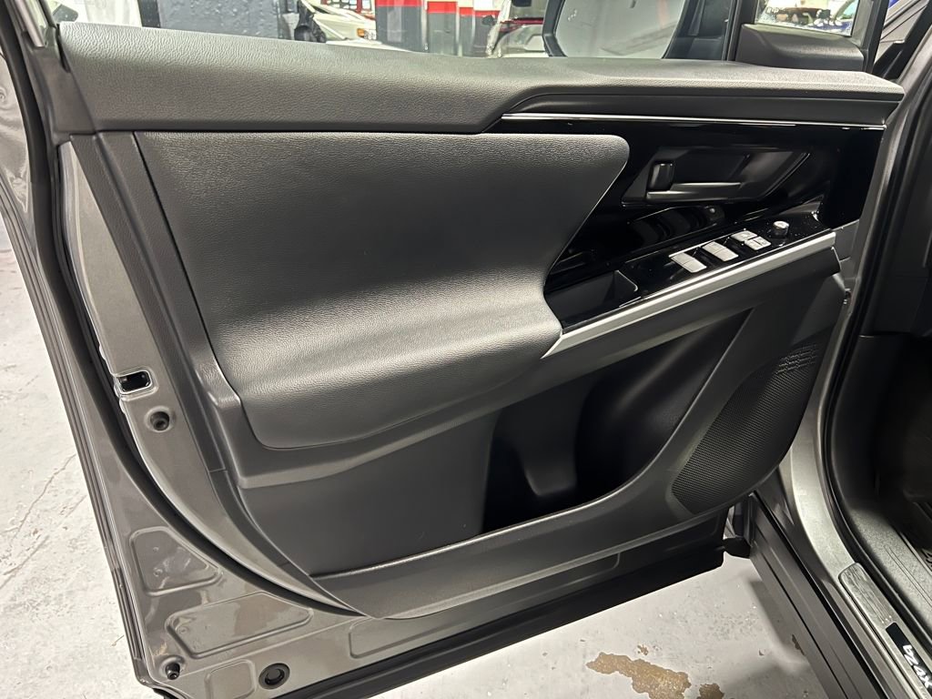Certified 2025 Toyota bZ4X FWD image 42