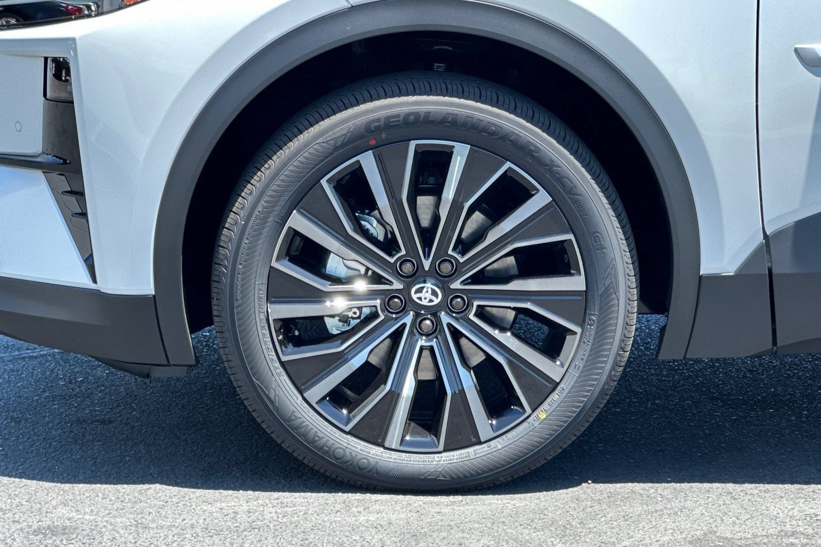 New 2026 Toyota C-HR AWD/4WD image 34