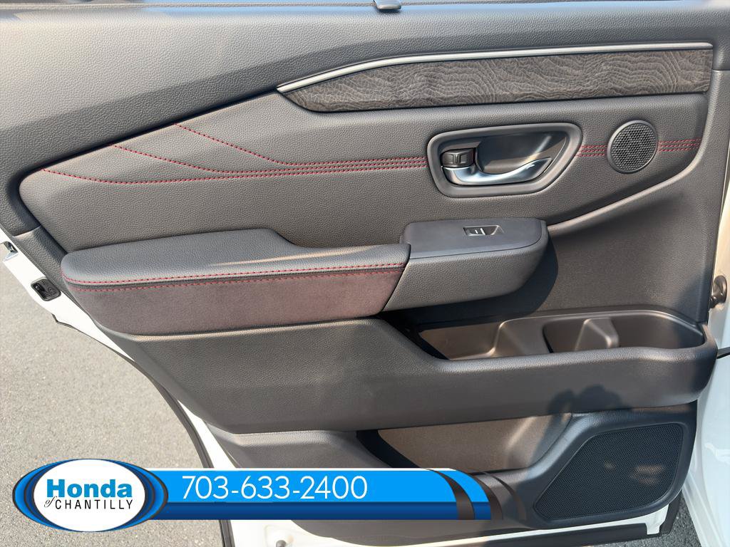 New 2026 Honda Pilot Black Edition image 29