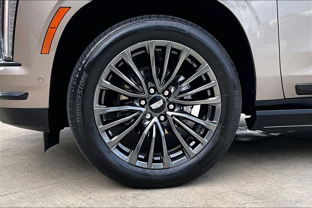 Used 2025 Cadillac Escalade Sport Platinum image 12