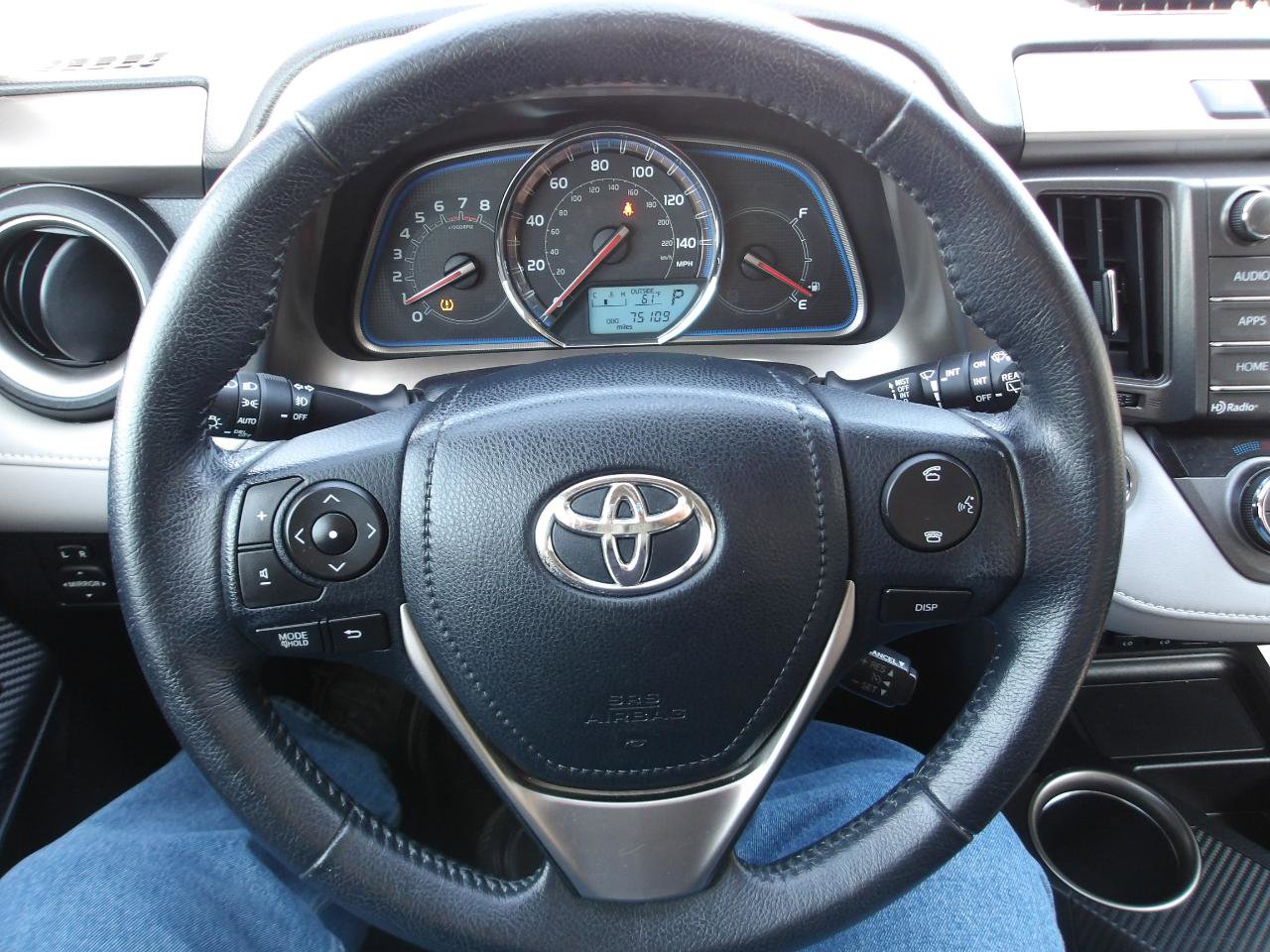 Used 2015 Toyota RAV4 Limited AWD/4WD image 15