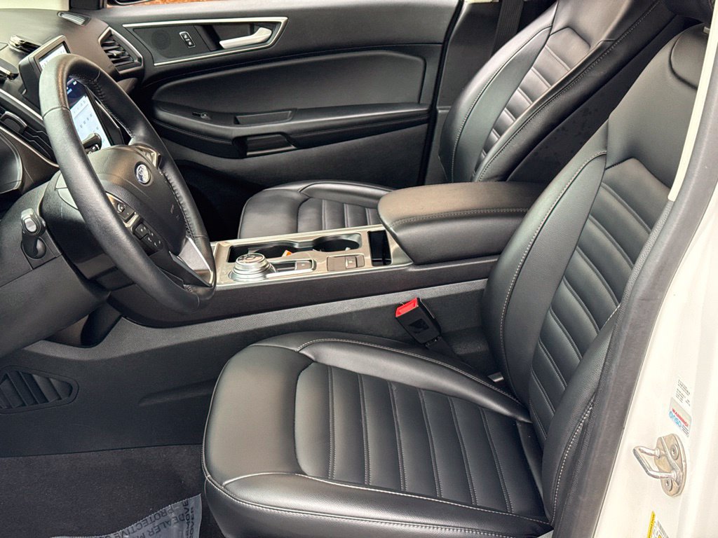Used 2024 Ford Edge SEL AWD/4WD image 3