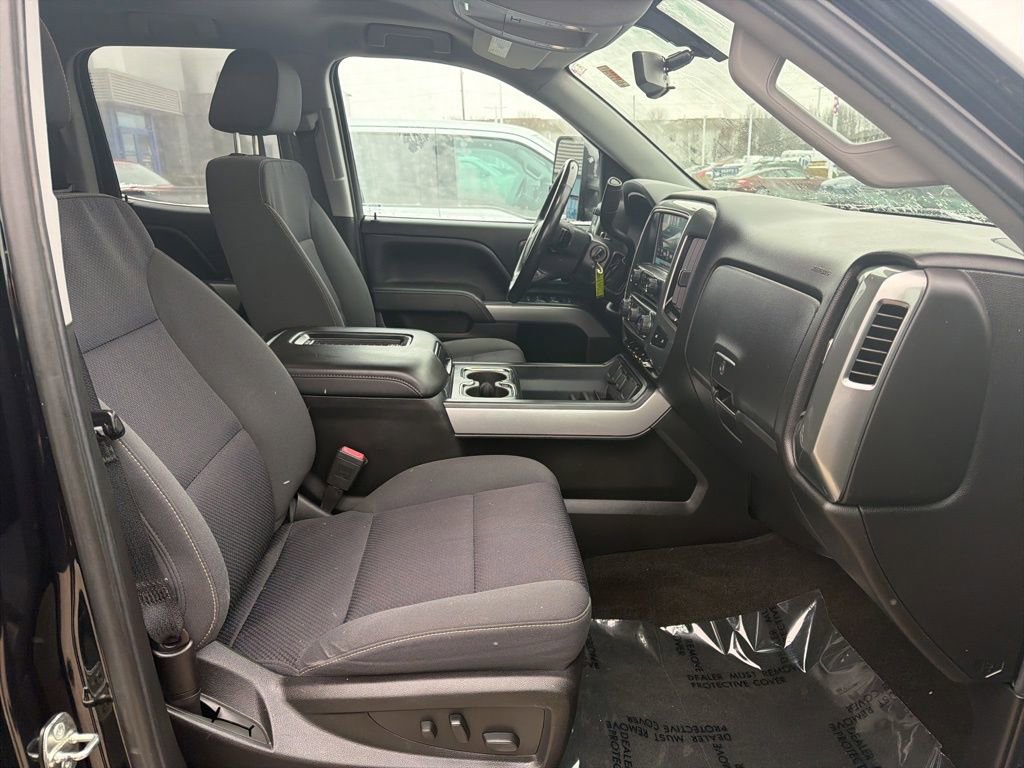Used 2018 Chevrolet Silverado 1500 LT w/ Midnight Edition image 30