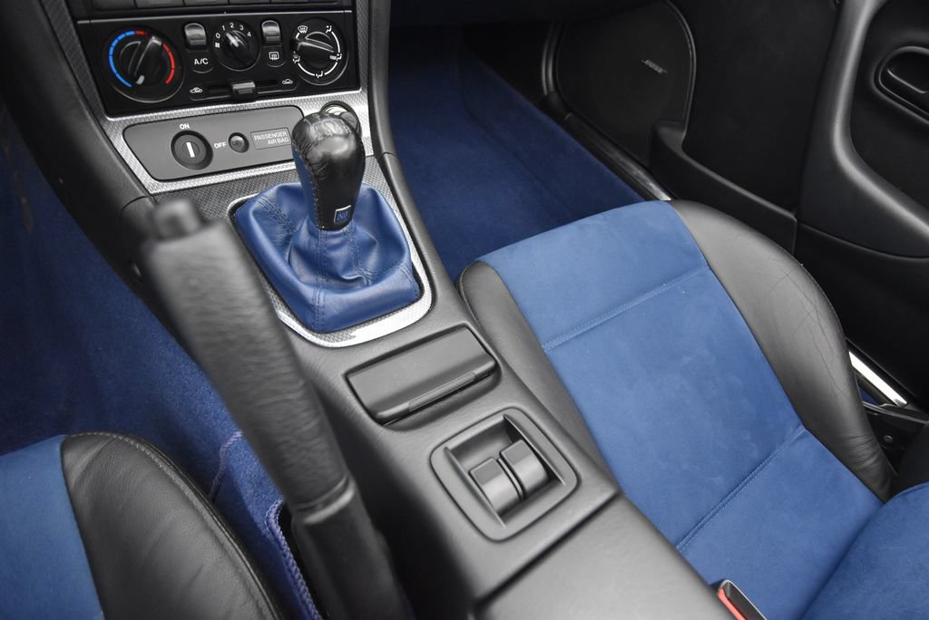 Used 1999 MAZDA MX-5 Miata 10th Anniversary Edition RWD image 32