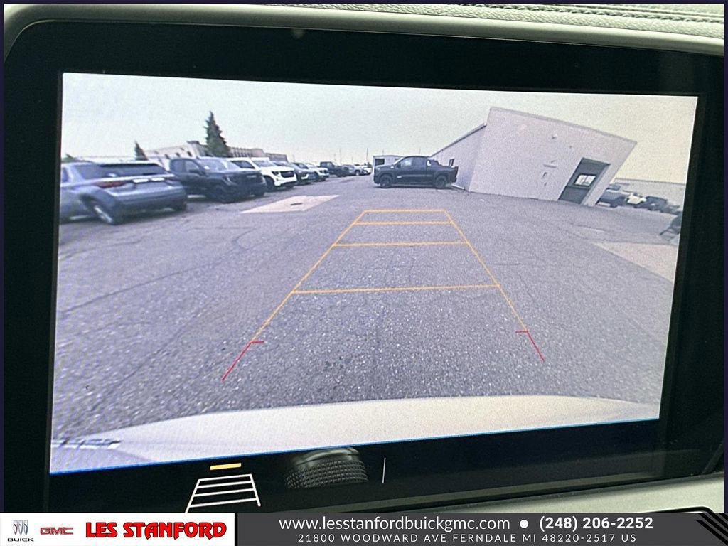 Used 2020 Chevrolet Blazer LT FWD image 29