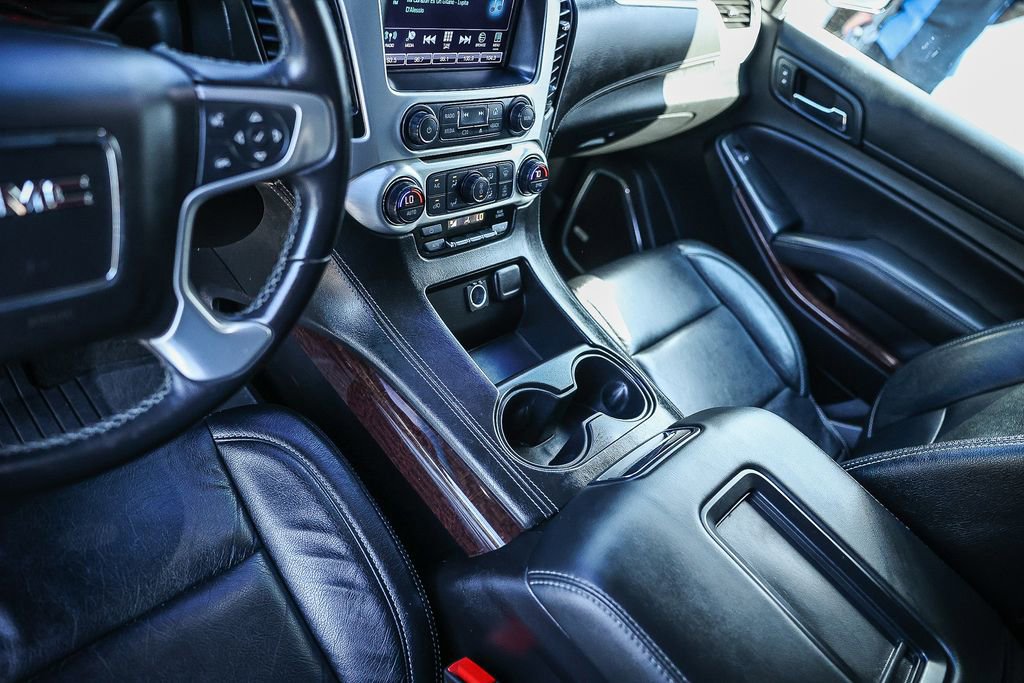 Used 2018 GMC Yukon SLE image 25