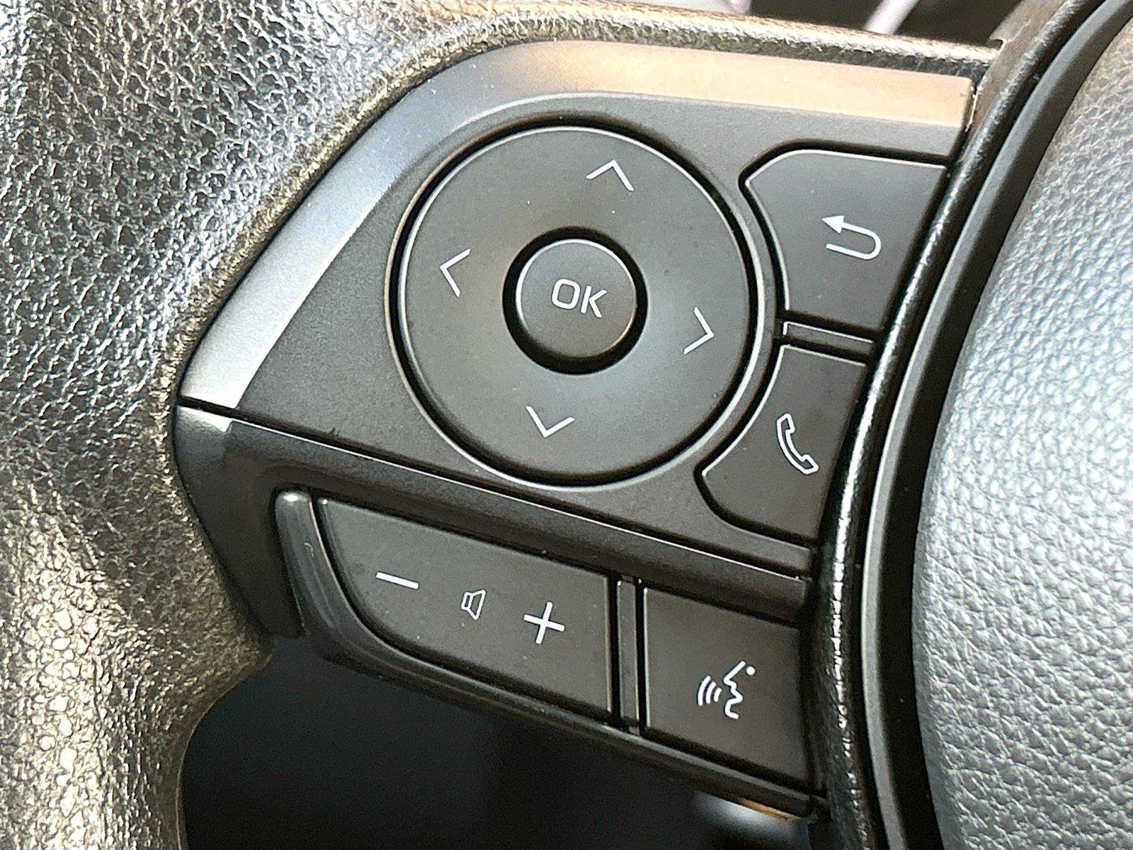 Used 2025 Toyota RAV4 XLE FWD image 36
