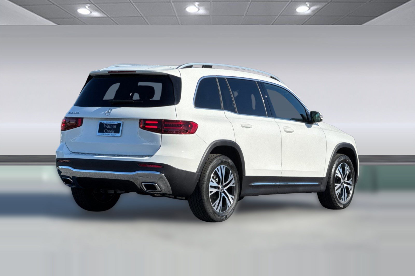New 2026 Mercedes-Benz GLB 250 image 8