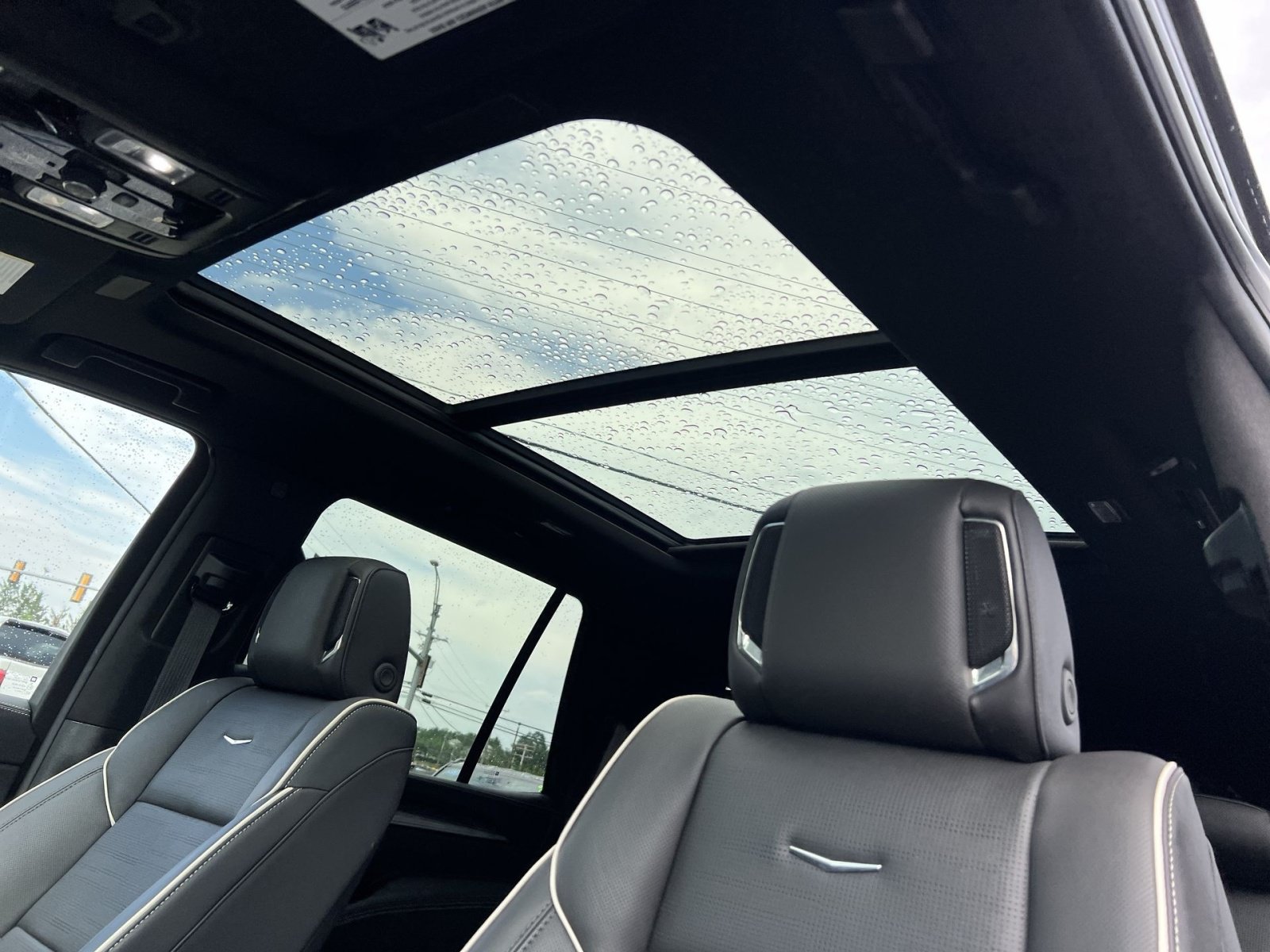 Used 2026 Cadillac Escalade Sport AWD/4WD image 24