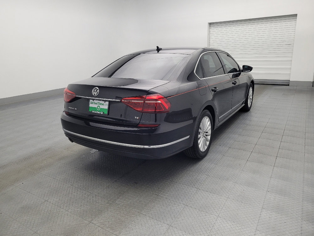 Used 2017 Volkswagen Passat 1.8T SE image 9