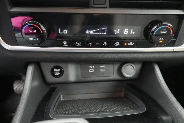 Used 2025 Nissan Rogue SV AWD/4WD image 19