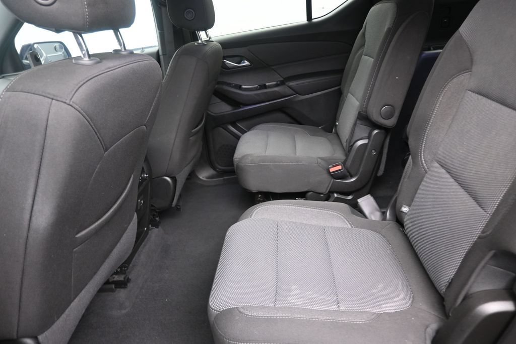 Used 2024 Chevrolet Traverse LT FWD image 14