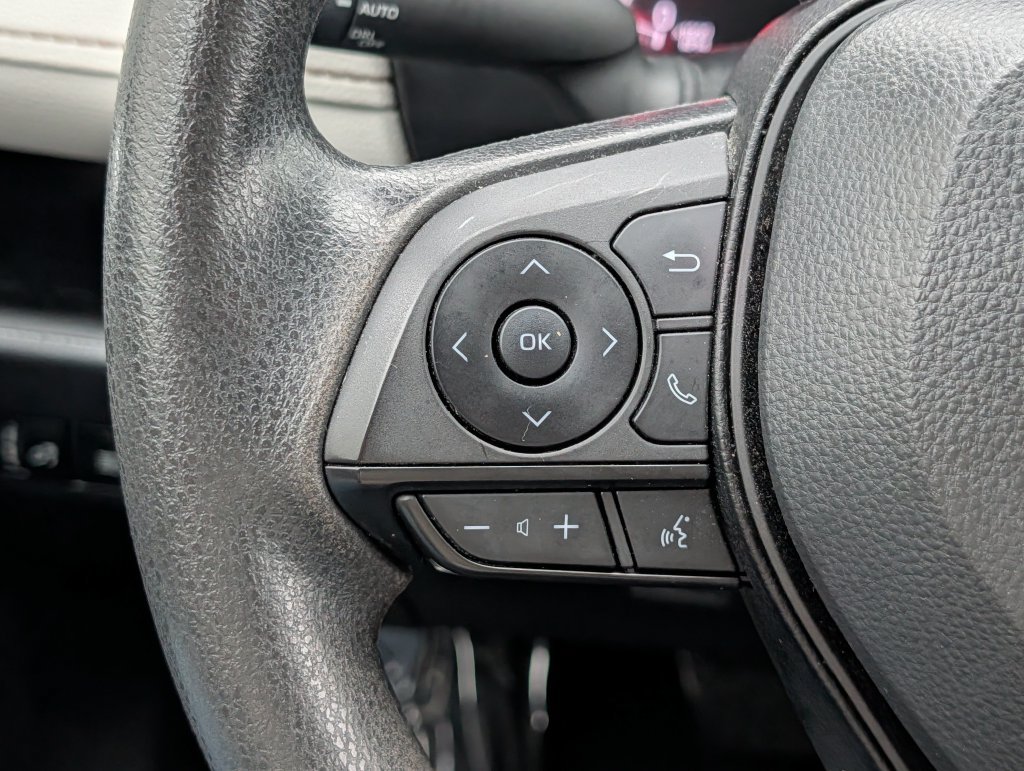 Used 2024 Toyota RAV4 XLE AWD/4WD image 24