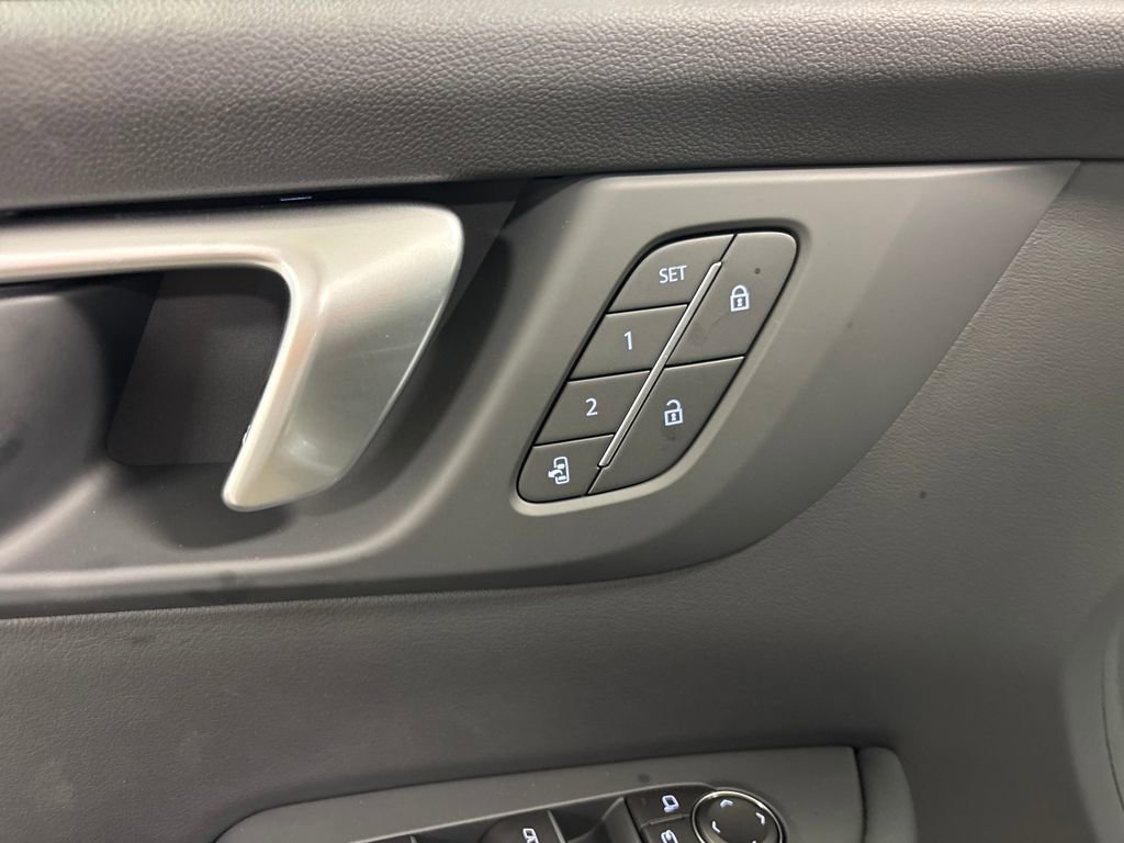 New 2026 Buick Enclave Sport Touring w/ Power Package image 19