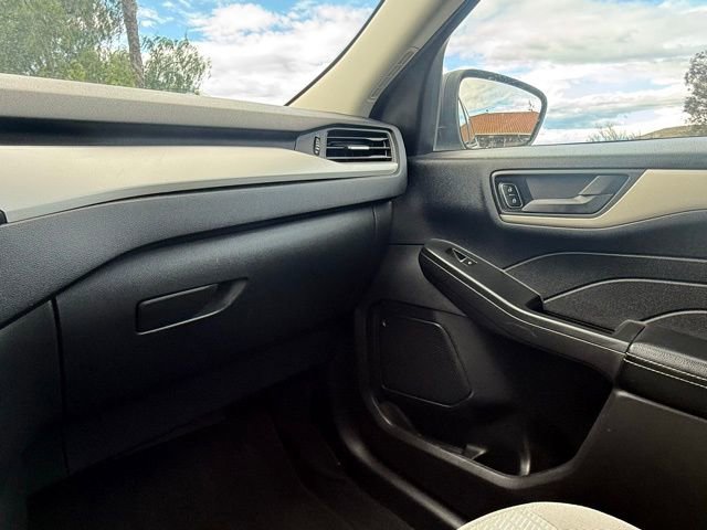 Used 2021 Ford Escape S image 27