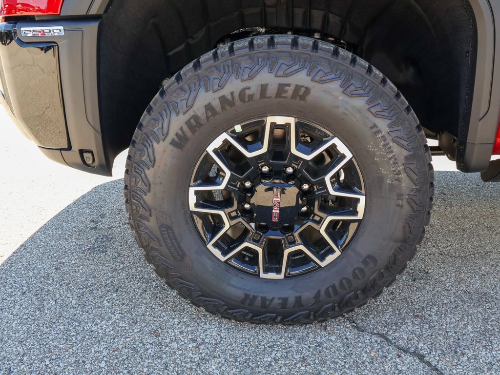 New 2026 GMC Sierra 2500 AT4X w/ LPO, Black Badging Package AWD/4WD image 39
