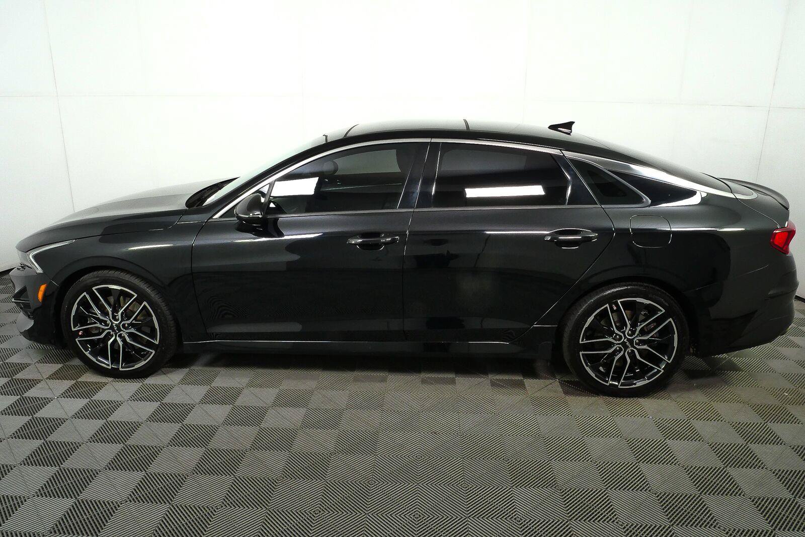 Used 2023 Kia K5 GT FWD image 26