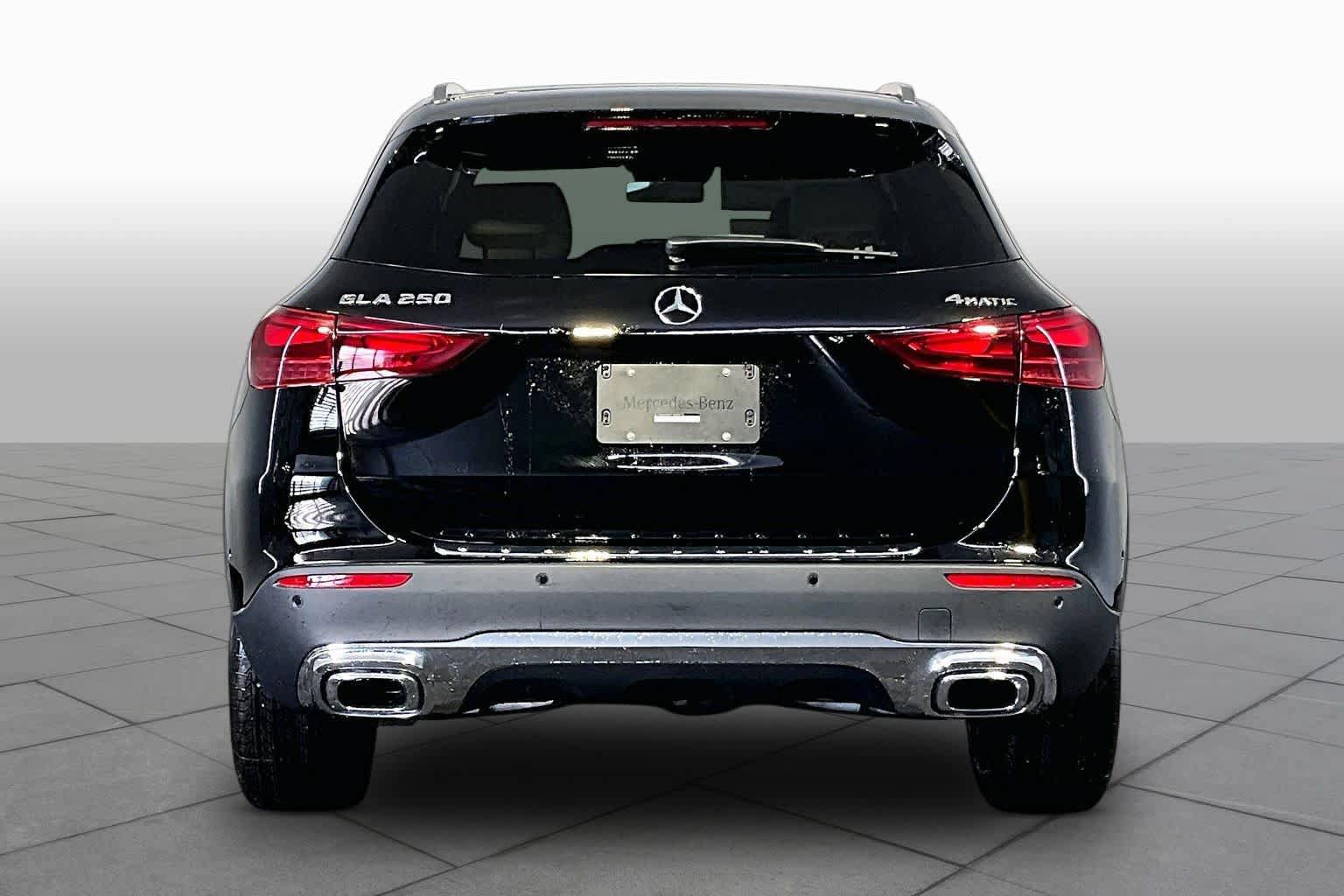 New 2026 Mercedes-Benz GLA 250 4MATIC image 4