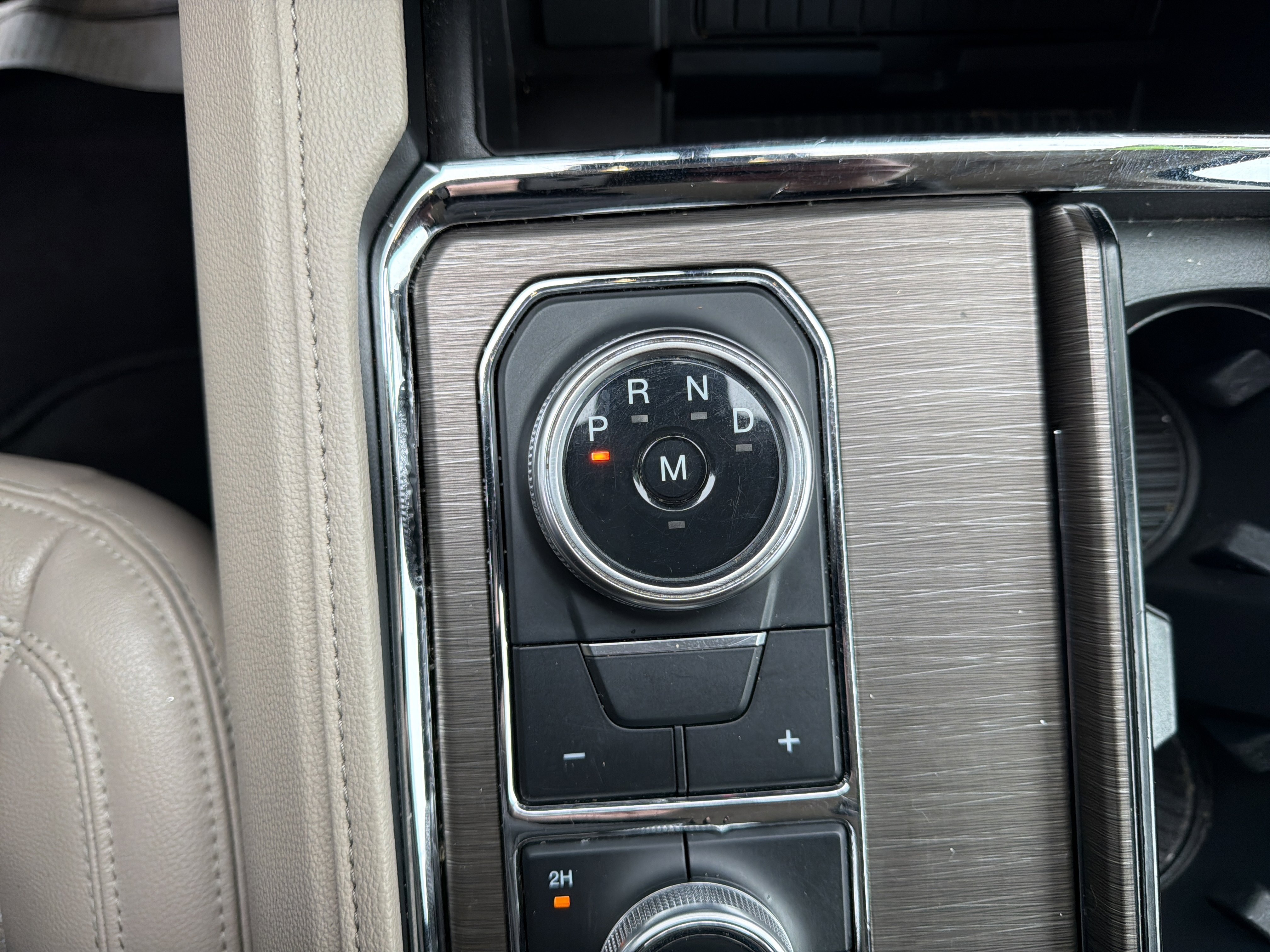 Used 2024 Ford Expedition Max Limited image 24