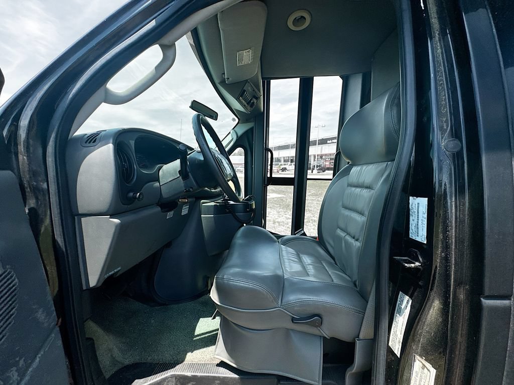 Used 2007 Ford E-450 and Econoline 450 RWD image 19