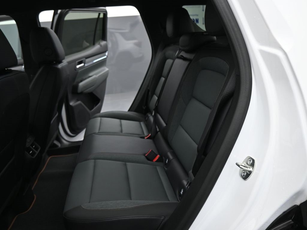 New 2026 GMC Terrain AT4 w/ Convenience Package III image 27