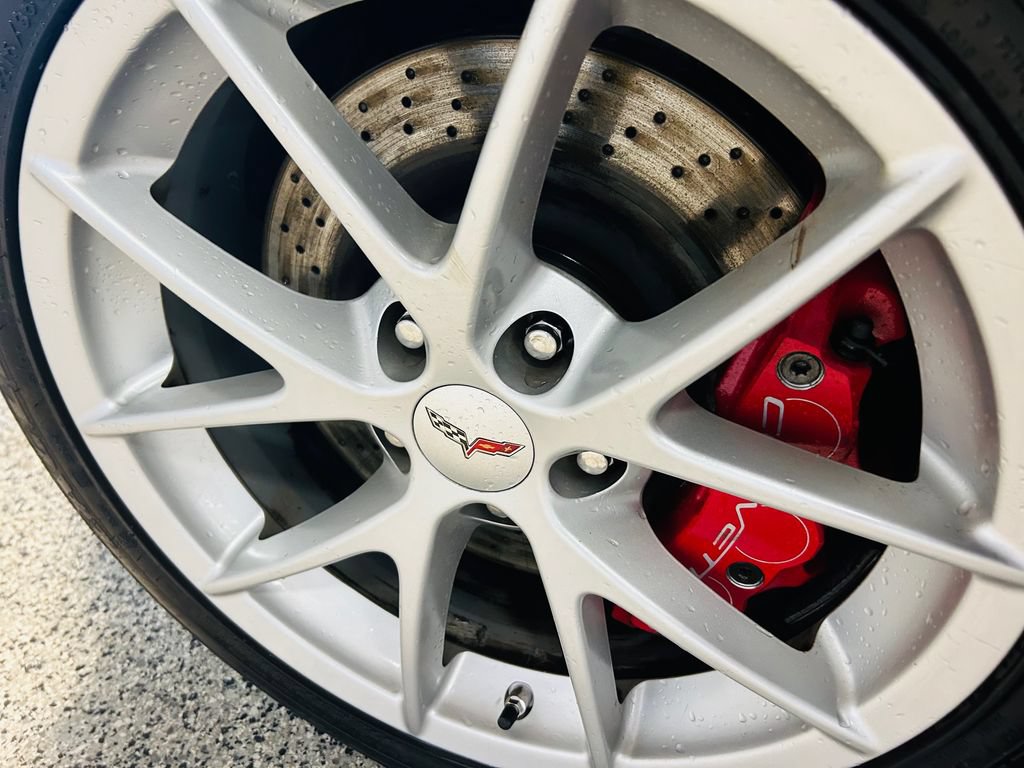 Used 2009 Chevrolet Corvette Z06 RWD image 8