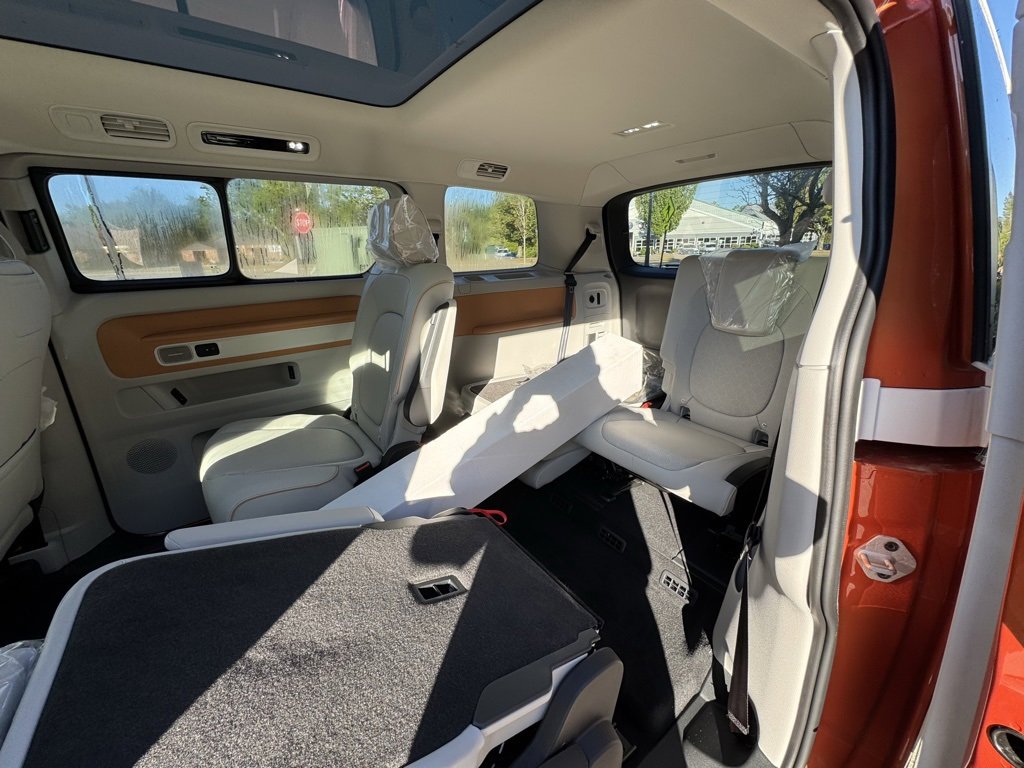 New 2025 Volkswagen ID. Buzz 1st Edition image 26