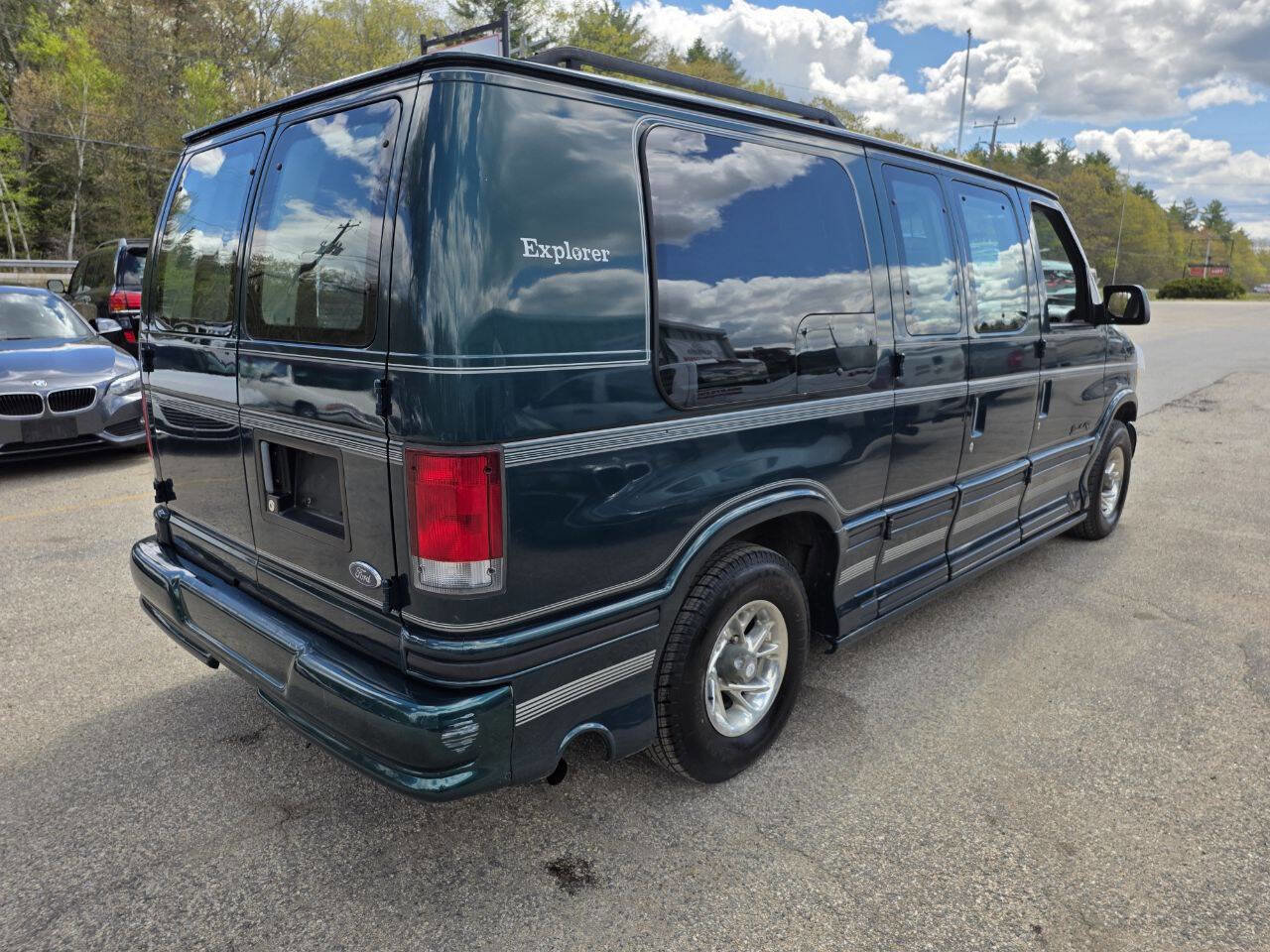 Used 1999 Ford E-150 and Econoline 150 RWD image 8