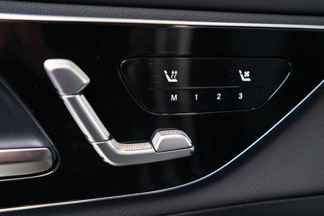 New 2025 Mercedes-Benz GLC 350e 4MATIC image 19