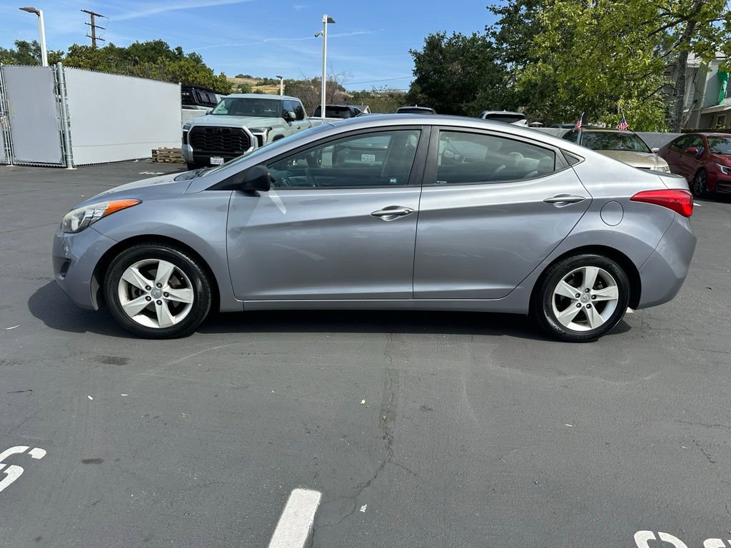 Used 2013 Hyundai Elantra GLS image 2