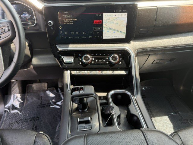 Used 2024 GMC Sierra 1500 Denali w/ Technology Package AWD/4WD image 21