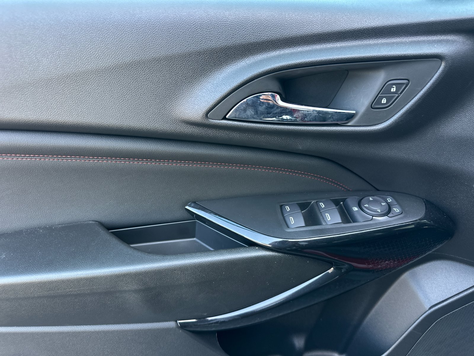 New 2026 Chevrolet Trax RS w/ Driver Confidence Package FWD image 11