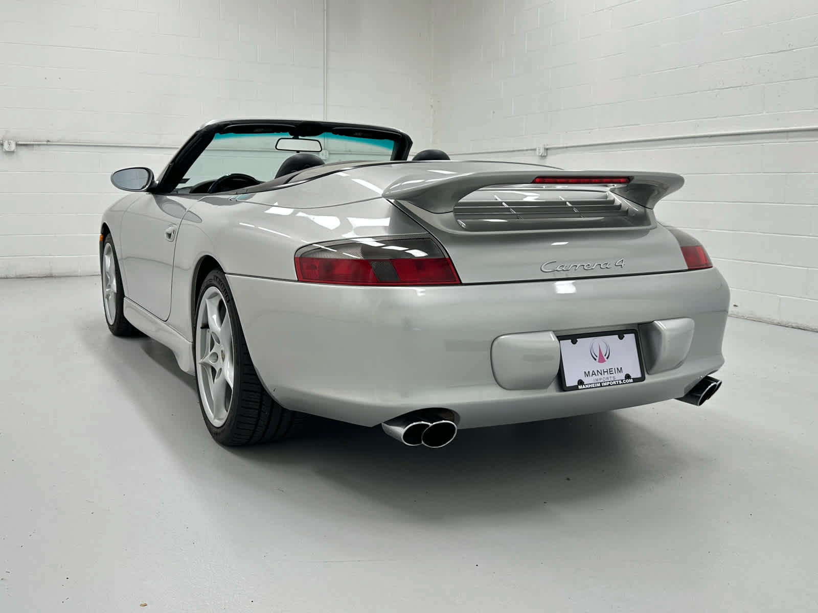 Used 2003 Porsche 911 Carrera 4 AWD/4WD image 8